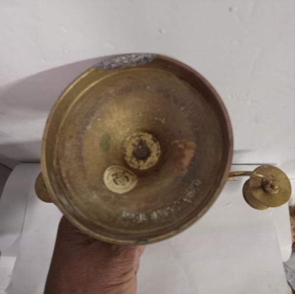 Vintage Distressed Brass 3-Candle Candelabra House of Global Art  ENGLAND - Picture 2 of 7